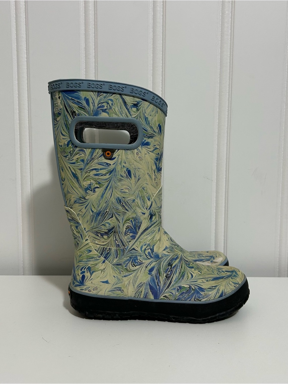 Bogs rubber rainboots blue green marble